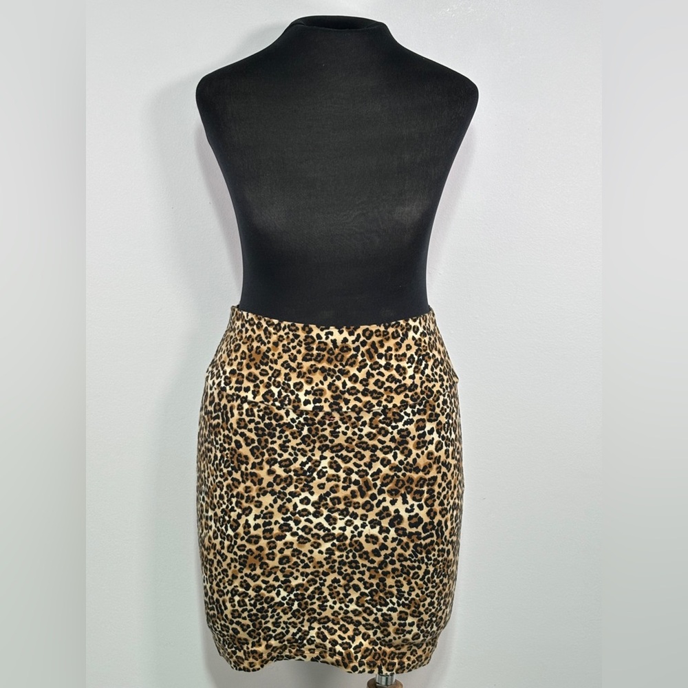 Charlotte Russe Skirt Leopard Print Junior Size Medium Stretch